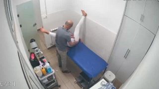 Old Clinic Kissing Sex – Doctor Pussy Video